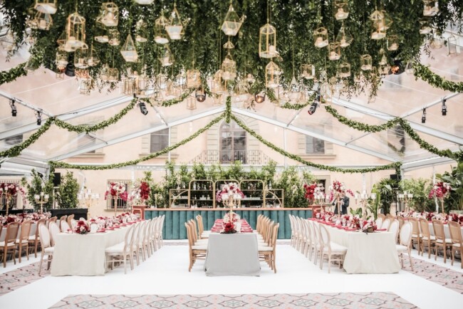 Elegant tables and bar under the marquee at Chianti wedding villa