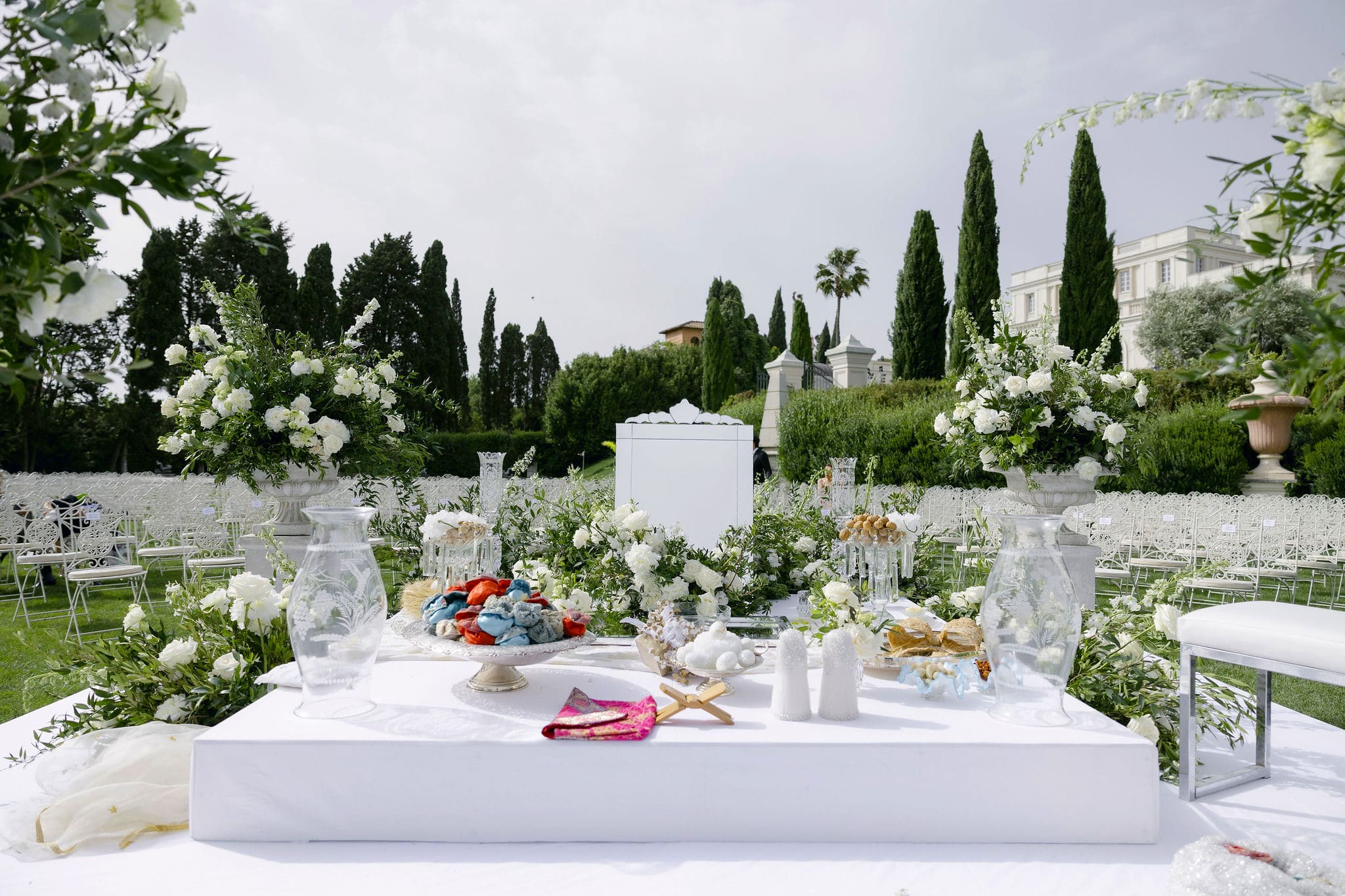 Sofreh ceremony at the wedding villa in Rome