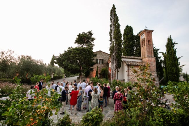 Romantic wedding in a villa in Tuscany