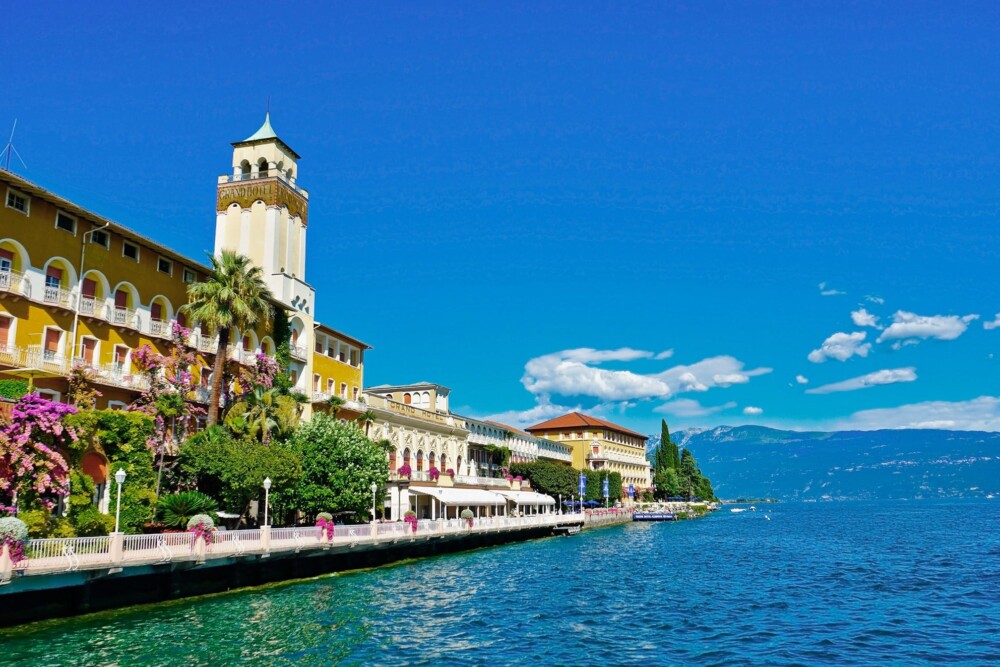 Gardone Riviera, Lago di Garda