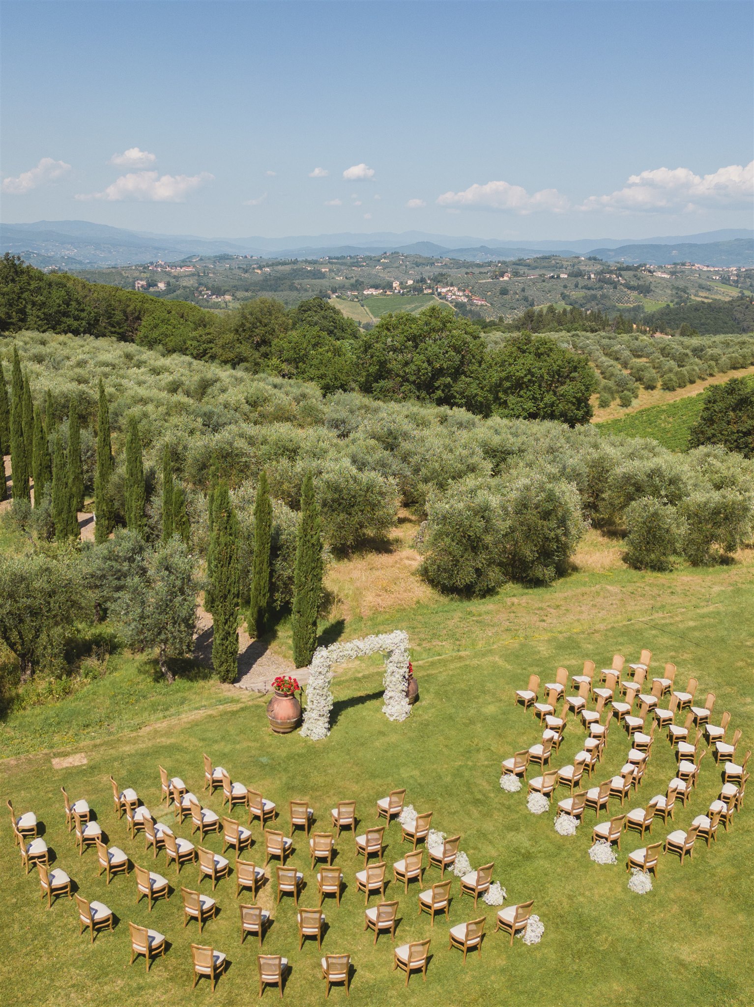Ceremony at the Italian vineyard wedding venues