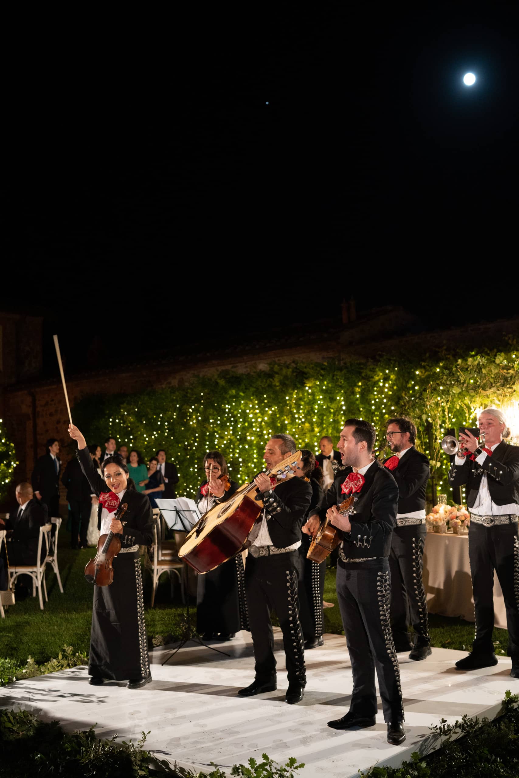 Mariachi band show party