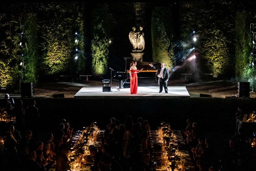 Soprano tenor on stage